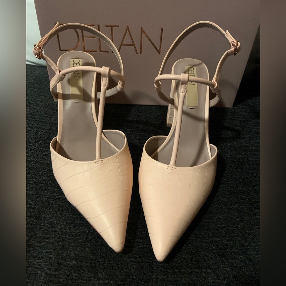 Deltan ladies Tessa dusty pink heels size 10